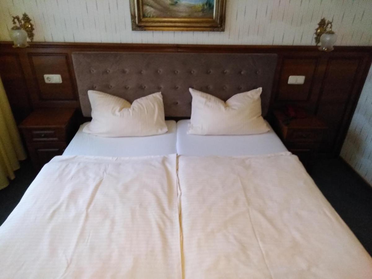 Hotel Stadt Luegde מראה חיצוני תמונה